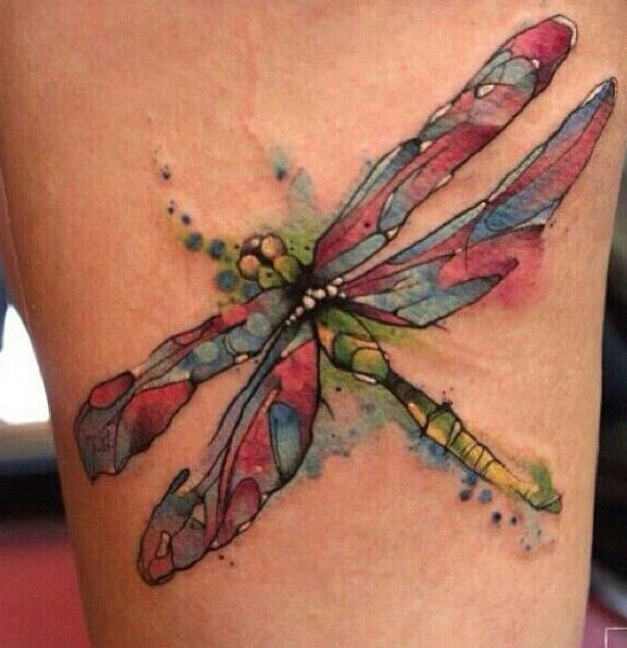 水彩七彩蜻蜓纹身图案