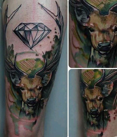 大腿水彩风格彩色鹿与钻石纹身图案