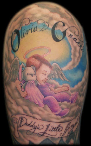 可爱的天使与玩具云朵彩色纹身图案