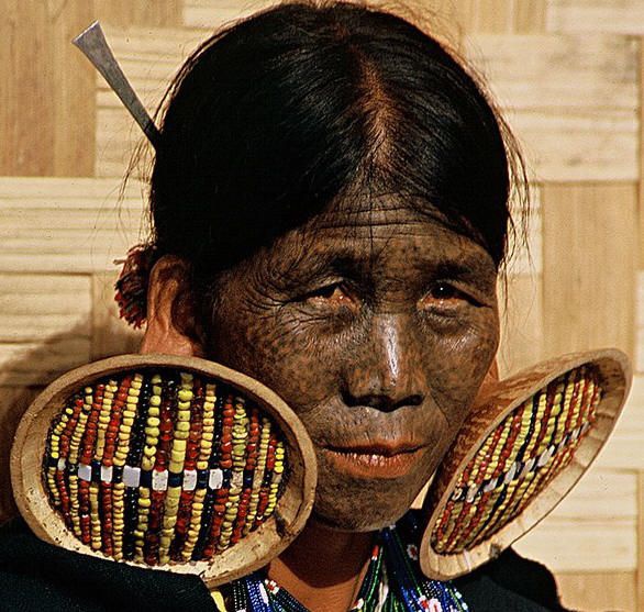 女性部落纹面豹纹纹身图案