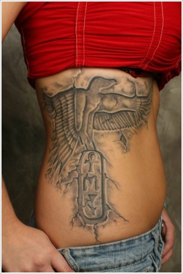 埃及猎鹰标志纹身图案