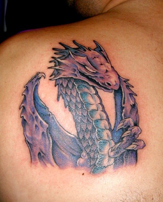 背部紫龙纹身图案