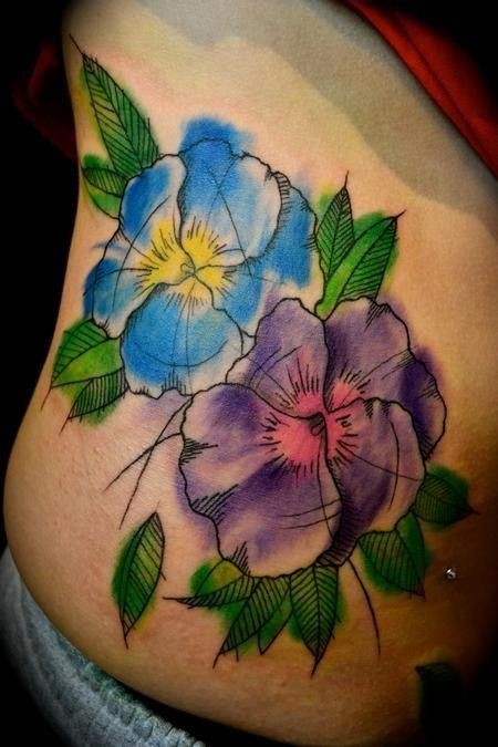 腰部水彩色花朵纹身图案