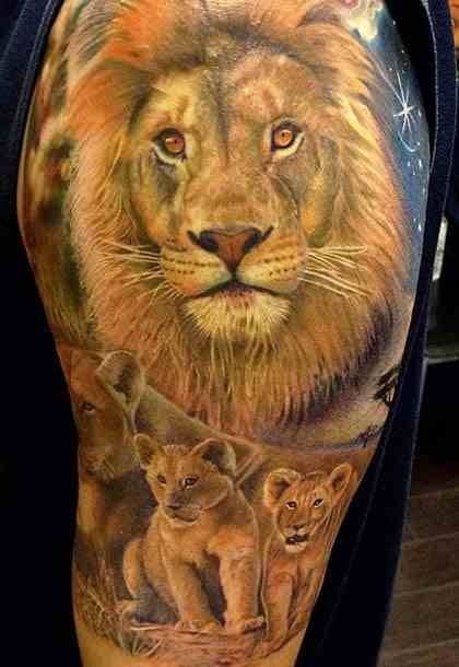 大臂彩绘逼真狮子一家人纹身图案