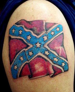 肩部彩色同国盟旗纹身图案