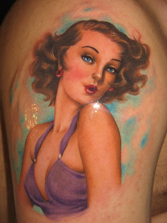 肩部彩色性感女郎肖像纹身图案
