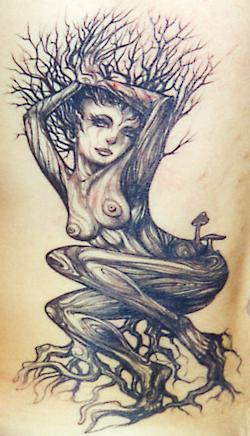 性感裸体女树神纹身图案