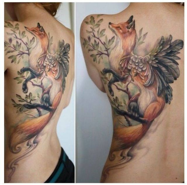 女生背部了不起的彩绘狐狸与羽毛纹身图案