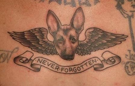 永不忘记的狗纪念纹身图案