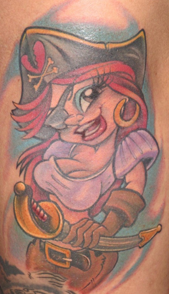肩部彩色可爱的性感女孩纹身图案