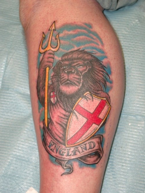 腿部彩色爱国英格兰狮子纹身图案