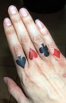 手指扑克牌符号纹身图案