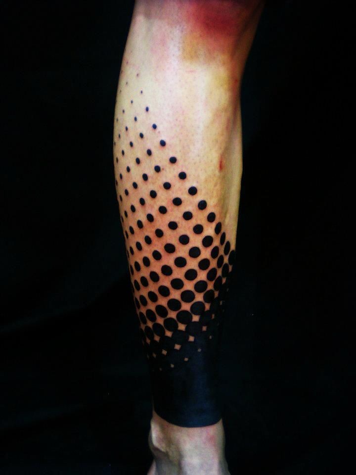 腿部黑色简单装饰图腾纹身图案