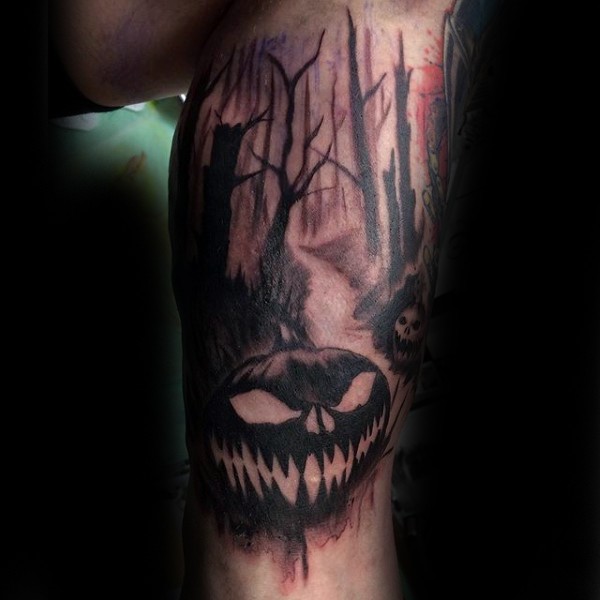 腿部黑暗森林的南瓜纹身图案
