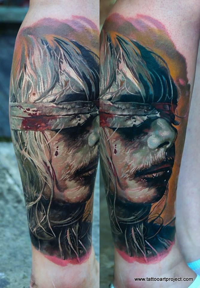 腿部彩色恐怖风格的盲女人纹身图案