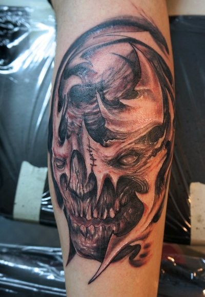 手臂棕色怪物骷髅纹身图案