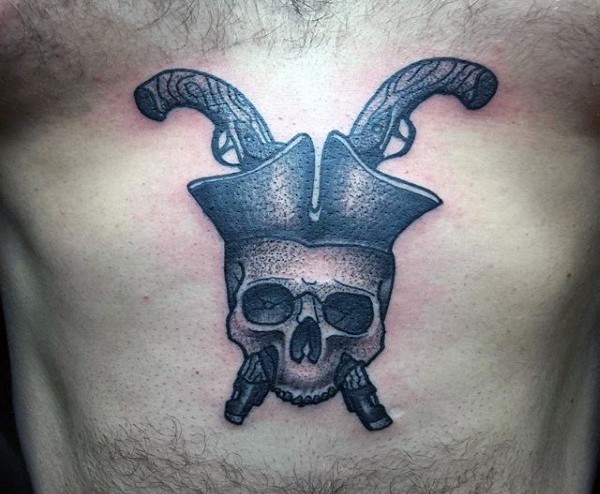 腹部海盗骷髅帽和交叉枪纹身图片