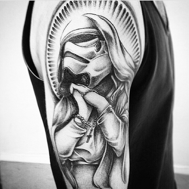黑白是很有趣暴风军的母亲玛丽纹身图案