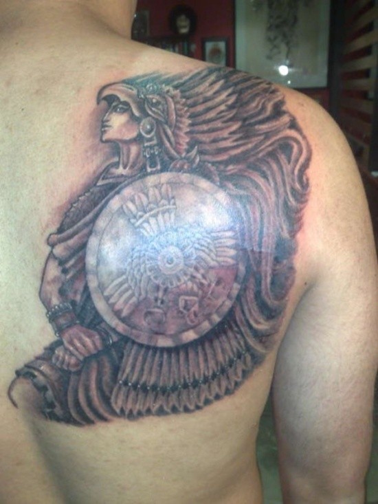 肩部棕色印第安人战士纹身图案