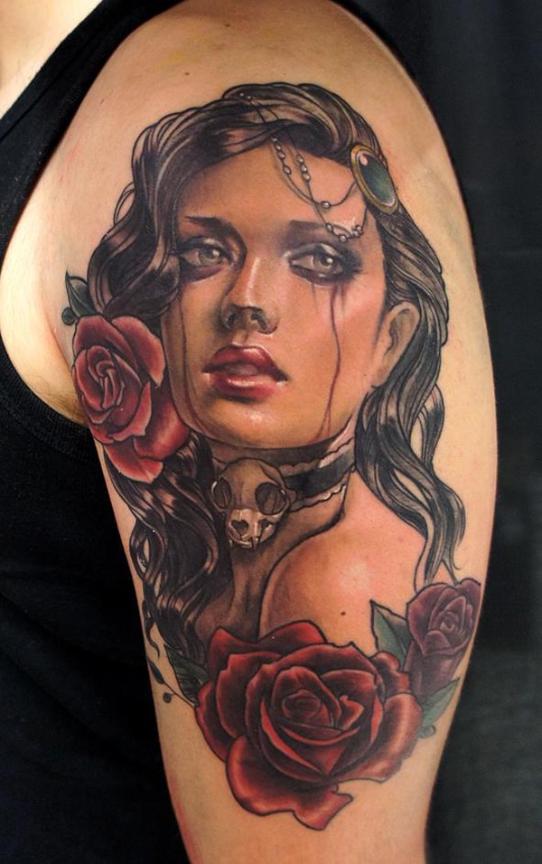 非常逼真的彩色哭泣的吉普赛女人纹身图片