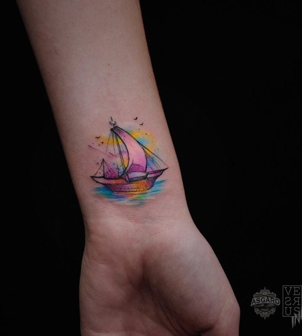 女性小清新手腕水彩小帆船纹身图案