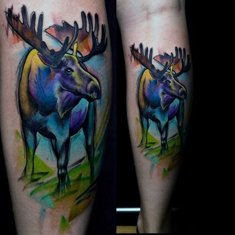 腿部水彩像彩色的大麋鹿纹身图片