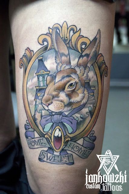腿部彩色小兔子肖像纹身图案