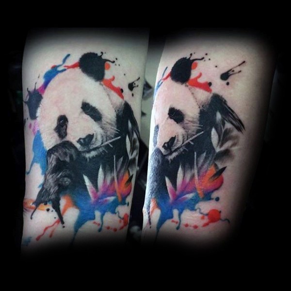 新风格彩色熊猫与树叶纹身图片