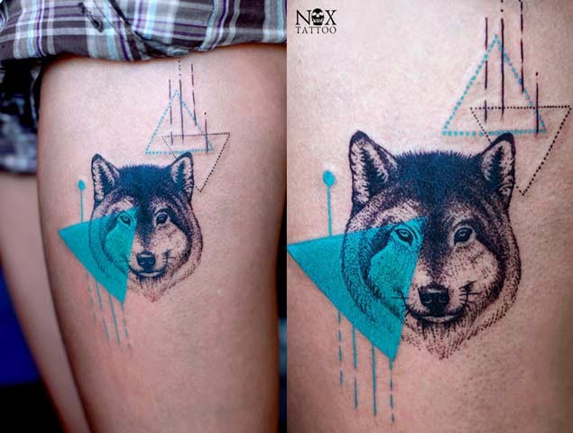 腿部组合色狼头几何纹身图案