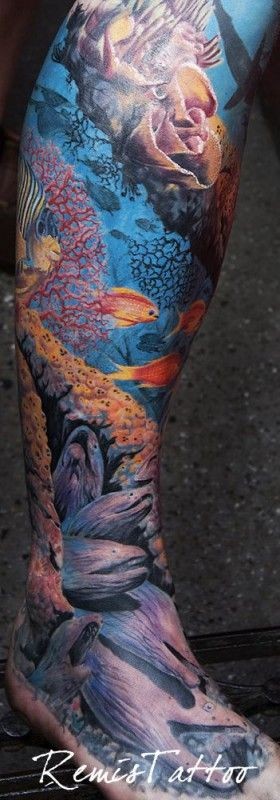 腿部彩色海底世界纹身图案
