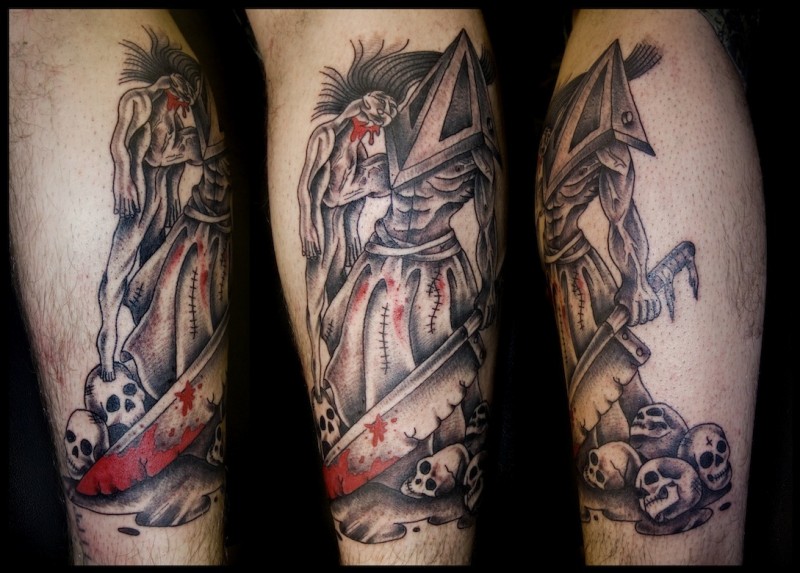 腿部彩色血腥的剑和骷髅纹身图片