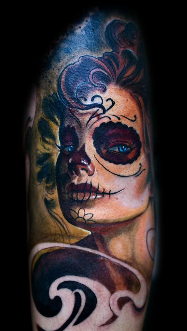 手臂彩色墨西哥传统女人肖像纹身