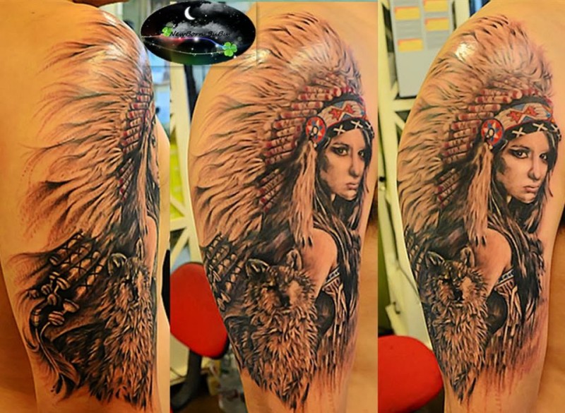 肩部彩色印度女人与狼纹身图案