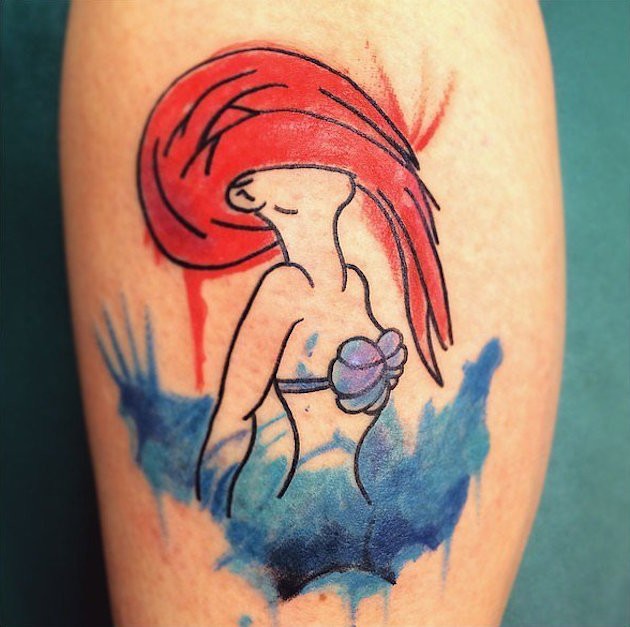 腿部彩色艾莉尔美人鱼纹身图案