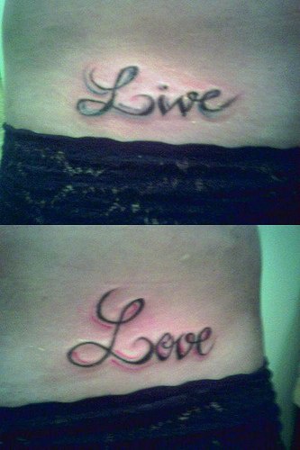 情侣腰部英文字母爱纹身图案