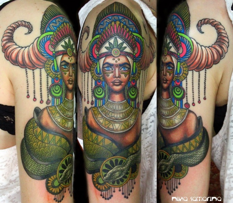 肩部新传统风格的神秘女人纹身图案