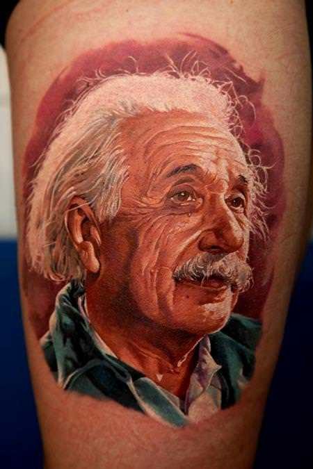 腿部彩色阿尔伯特·爱因斯坦肖像纹身图片