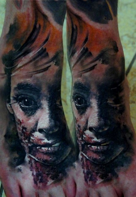 脚部彩色恐怖风格僵尸女人纹身图片