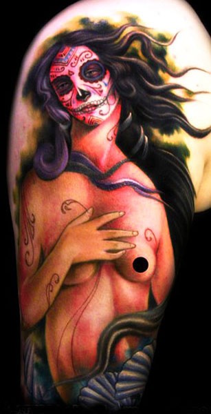 肩部彩色墨西哥传统风格裸女纹身