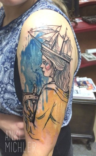 素描式彩色肩纹身的妇女与帆船纹身图案