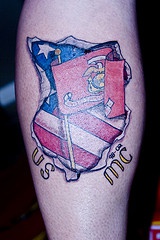 手臂彩色美国爱国军者纹身图案