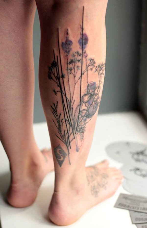 腿部植物彩色田野花纹身图案