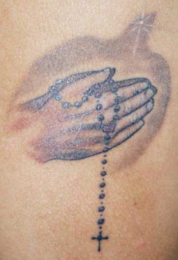 腰部宗教年轻的祈祷手纹身图案