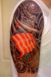 在黑暗的海洋红海盗船纹身图案