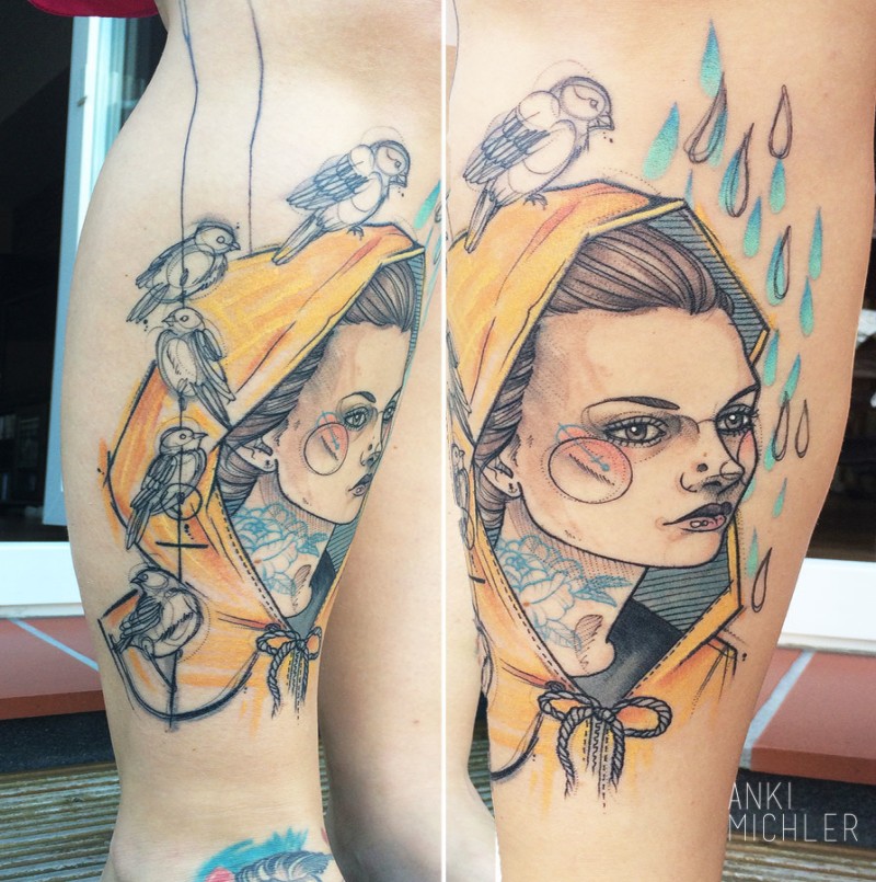 腿部彩色素描风格的妇女与鸟类纹身