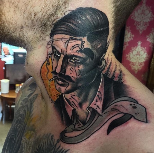 超现实主义风格的彩色抽烟的男人纹身