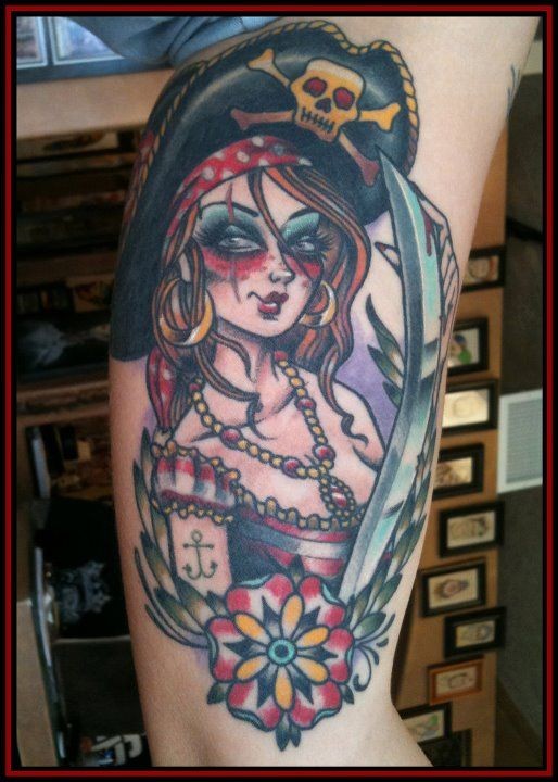 女性手臂彩色海盗女人纹身图案