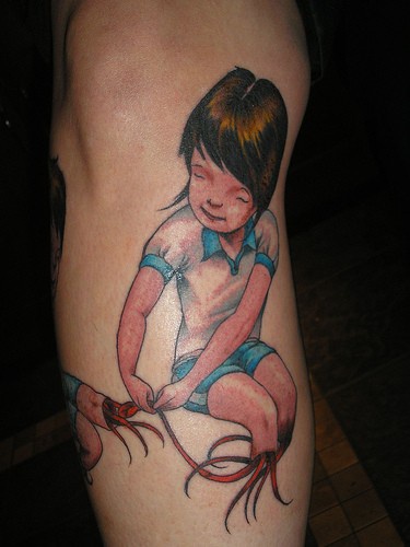 腿部彩色小女孩纹身图案