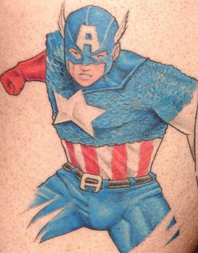肩部彩色美国爱国队长纹身图案
