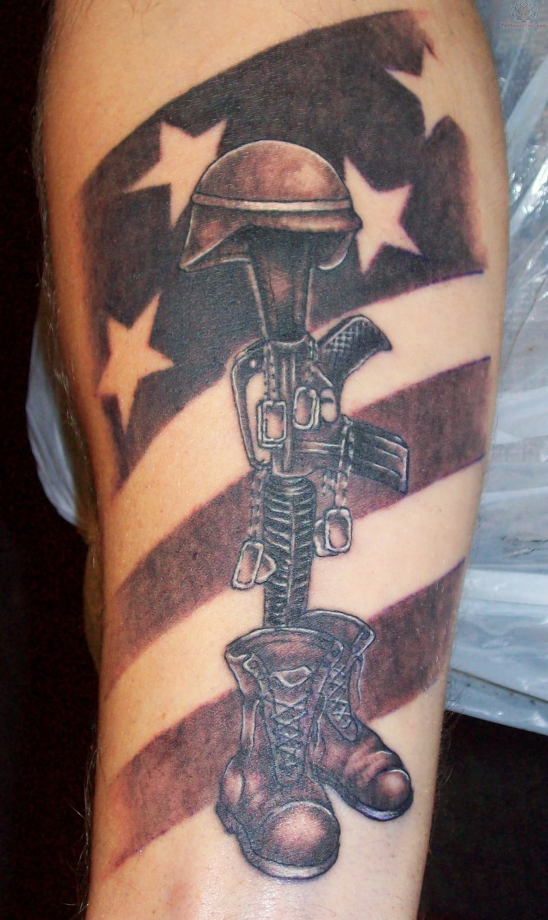 腿部棕色陆军手枪纪念纹身图案